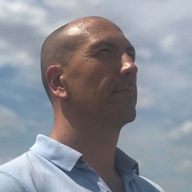 Nikola En
